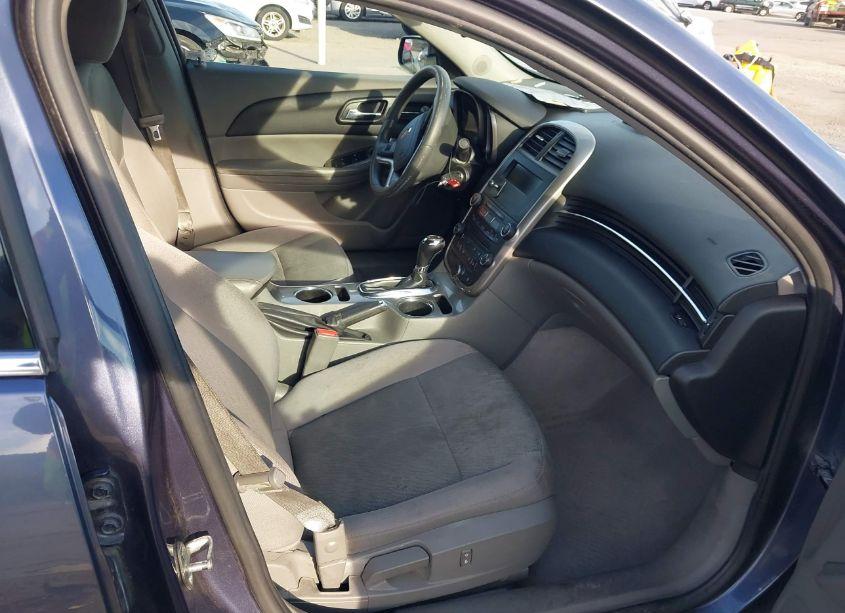 Photo 5 of 2015 Chevrolet Malibu LS (VIN 1G11B5SL1FF148952)