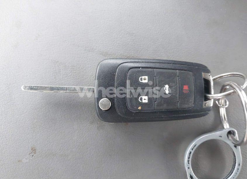 Photo 11 of 2015 Chevrolet Malibu LS (VIN 1G11B5SL1FF149972)