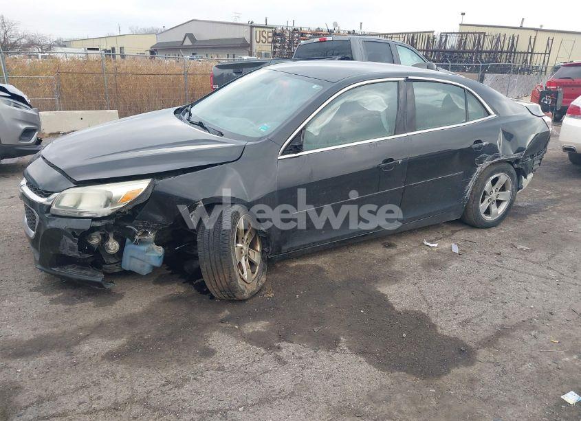Photo 2 of 2015 Chevrolet Malibu LS (VIN 1G11B5SL1FF149972)