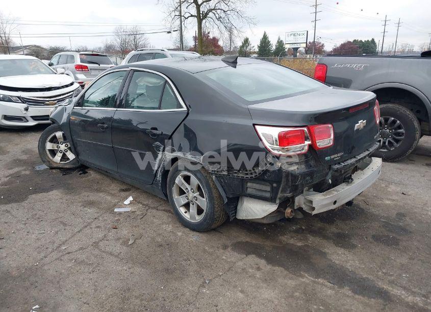 Photo 3 of 2015 Chevrolet Malibu LS (VIN 1G11B5SL1FF149972)