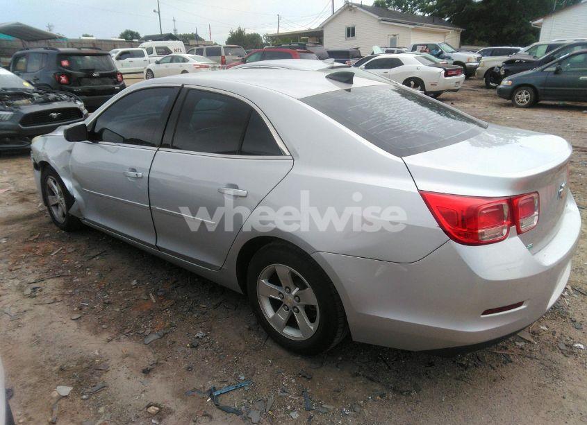 Photo 3 of 2015 Chevrolet Malibu LS (VIN 1G11B5SL1FF199089)