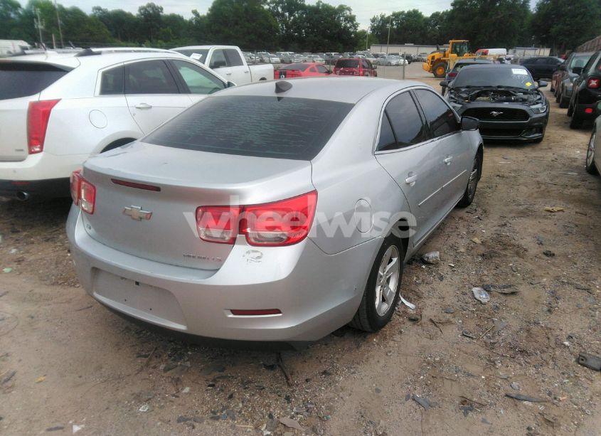 Photo 4 of 2015 Chevrolet Malibu LS (VIN 1G11B5SL1FF199089)