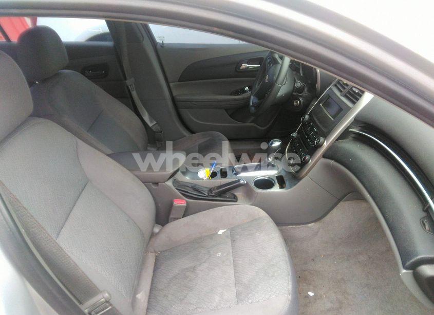 Photo 5 of 2015 Chevrolet Malibu LS (VIN 1G11B5SL1FF199089)
