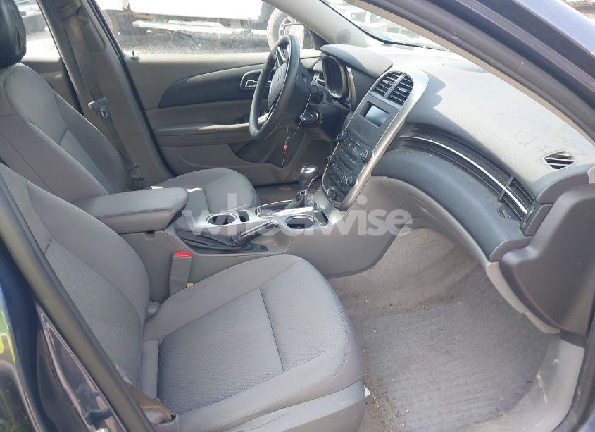 Photo 5 of 2015 Chevrolet Malibu LS (VIN 1G11B5SL1FF204548)