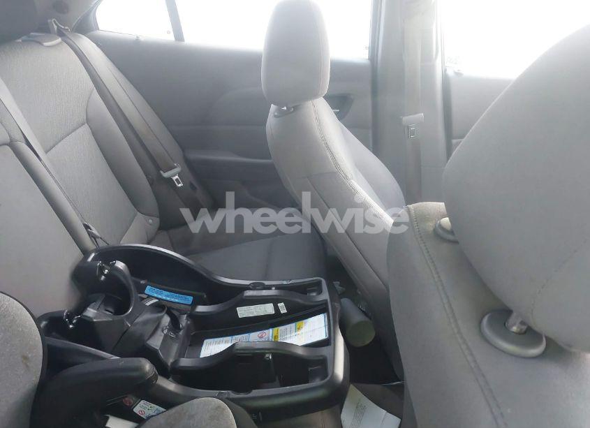 Photo 8 of 2015 Chevrolet Malibu LS (VIN 1G11B5SL1FF209233)