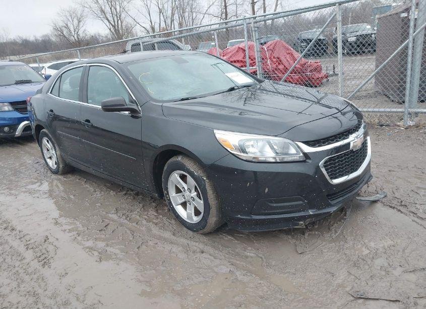 2015 Chevrolet Malibu LS (VIN 1G11B5SL1FF222242) main photo