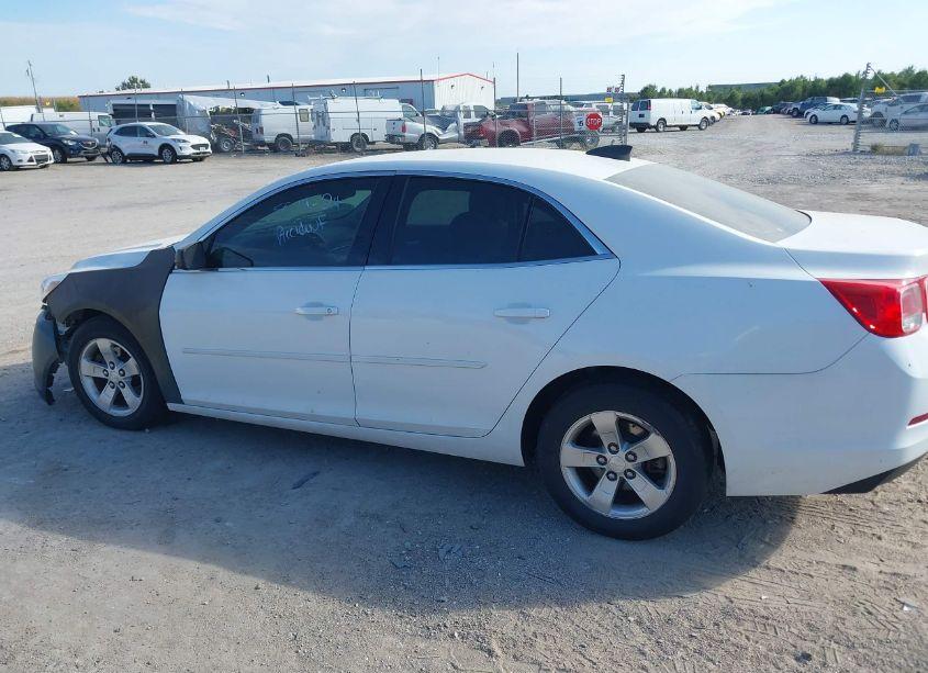 Photo 13 of 2015 Chevrolet Malibu LS (VIN 1G11B5SL1FU110794)