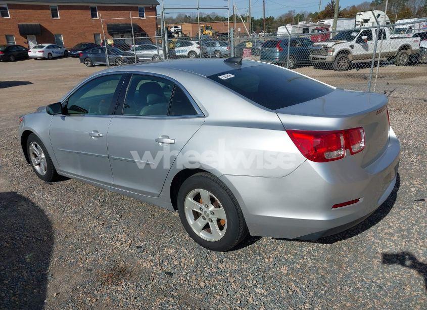 Photo 3 of 2015 Chevrolet Malibu LS (VIN 1G11B5SL1FU153581)