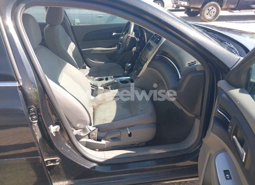 Photo 5 of 2014 Chevrolet Malibu 1LS (VIN 1G11B5SL2EF213810)
