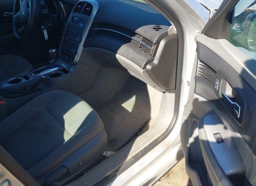 Photo 5 of 2014 Chevrolet Malibu 1LS (VIN 1G11B5SL2EF268581)