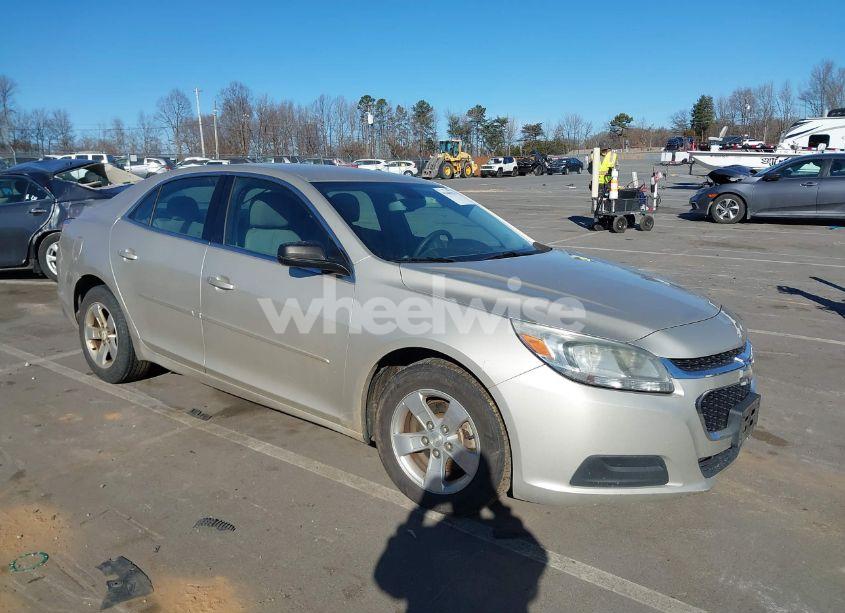 2015 Chevrolet Malibu LS (VIN 1G11B5SL2FF120612) main photo