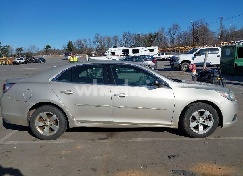 Photo 13 of 2015 Chevrolet Malibu LS (VIN 1G11B5SL2FF120612)