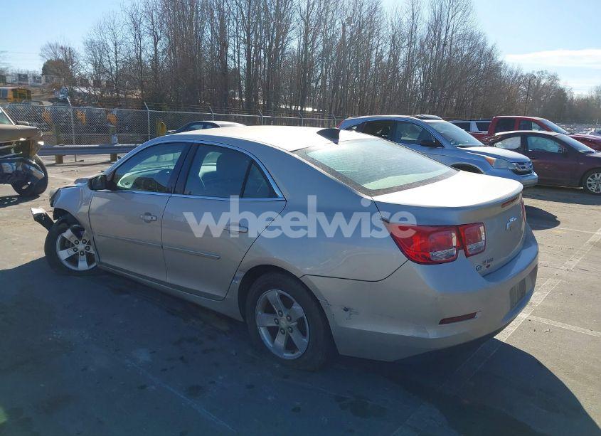 Photo 3 of 2015 Chevrolet Malibu LS (VIN 1G11B5SL2FF120612)