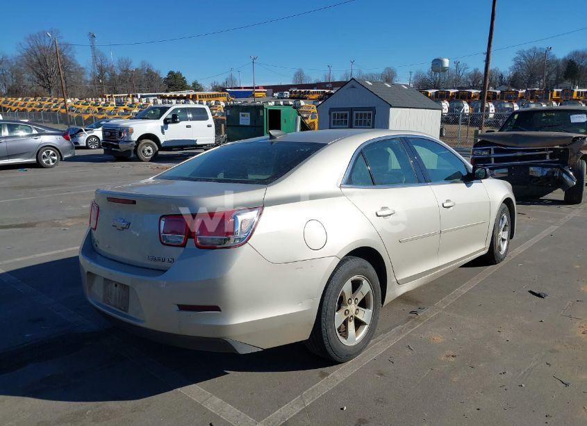 Photo 4 of 2015 Chevrolet Malibu LS (VIN 1G11B5SL2FF120612)