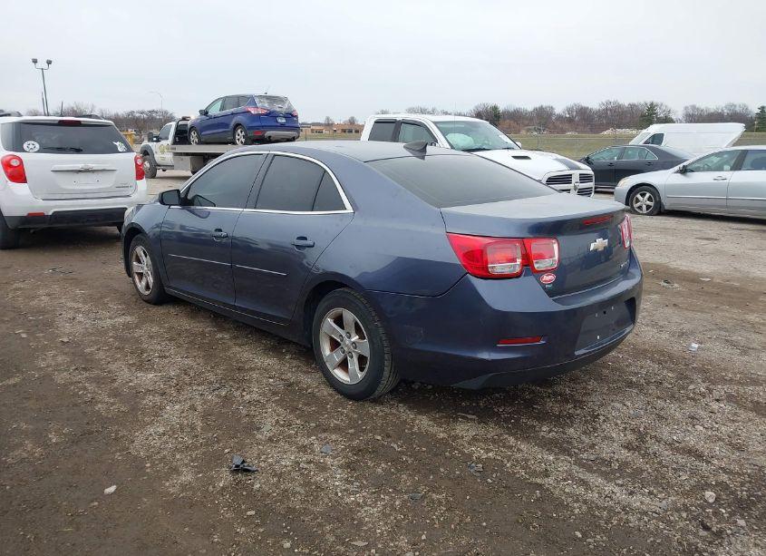 Photo 3 of 2015 Chevrolet Malibu LS (VIN 1G11B5SL2FF166389)