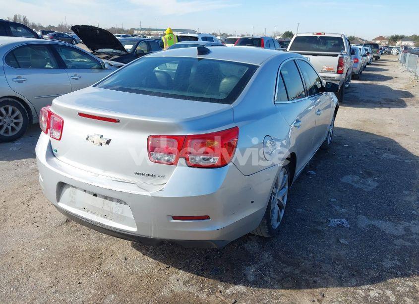 Photo 4 of 2015 Chevrolet Malibu LS (VIN 1G11B5SL2FF209757)