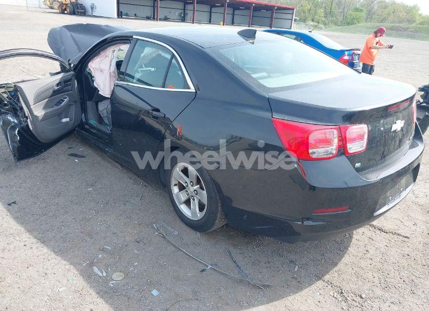 Photo 3 of 2015 Chevrolet Malibu LS (VIN 1G11B5SL2FF222332)