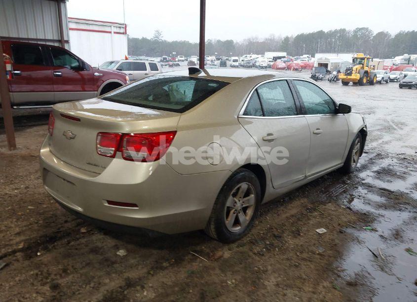Photo 4 of 2015 Chevrolet Malibu LS (VIN 1G11B5SL2FF234349)