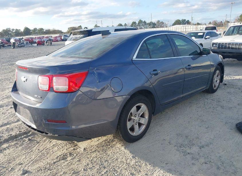Photo 4 of 2015 Chevrolet Malibu LS (VIN 1G11B5SL2FF253502)