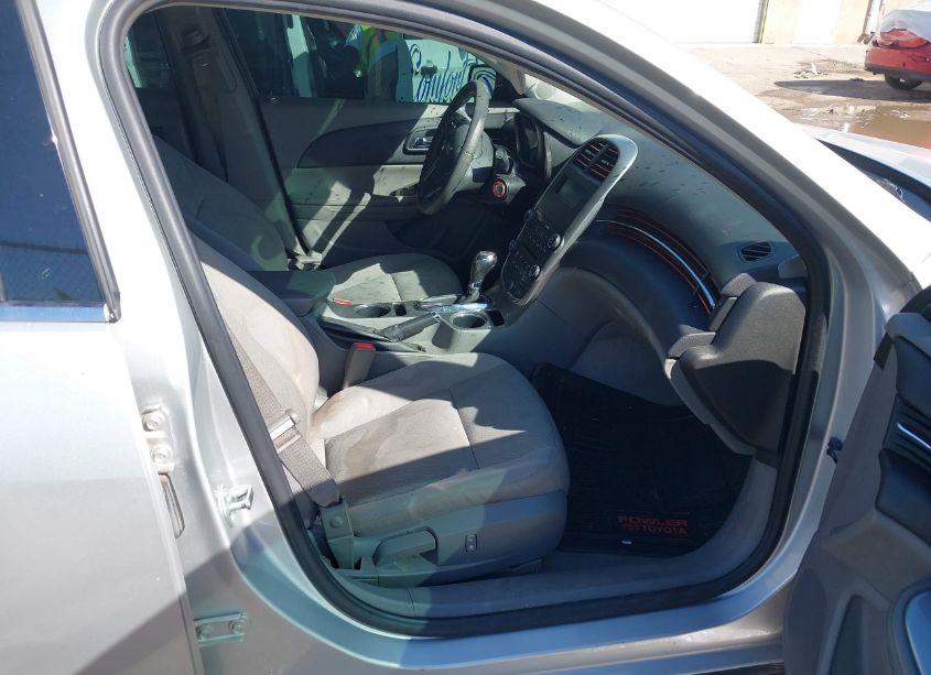 Photo 5 of 2015 Chevrolet Malibu LS (VIN 1G11B5SL2FF300074)