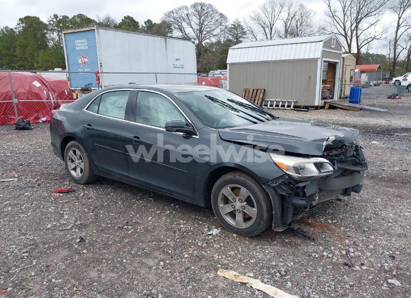 2015 Chevrolet Malibu LS (VIN 1G11B5SL2FF331664) main photo