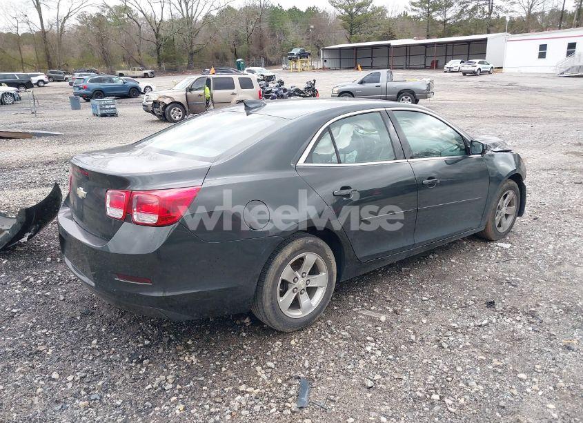 Photo 4 of 2015 Chevrolet Malibu LS (VIN 1G11B5SL2FF331664)
