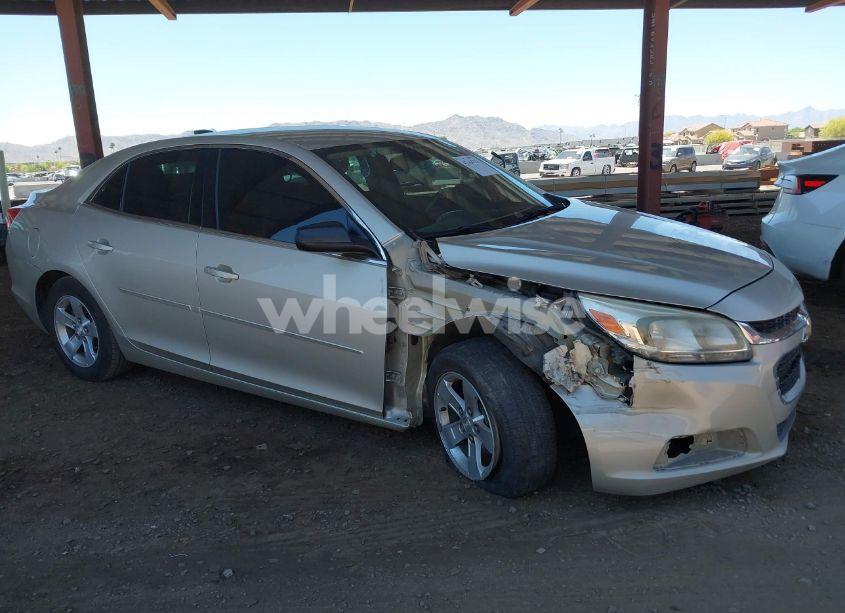 2015 Chevrolet Malibu LS (VIN 1G11B5SL2FF351624) main photo