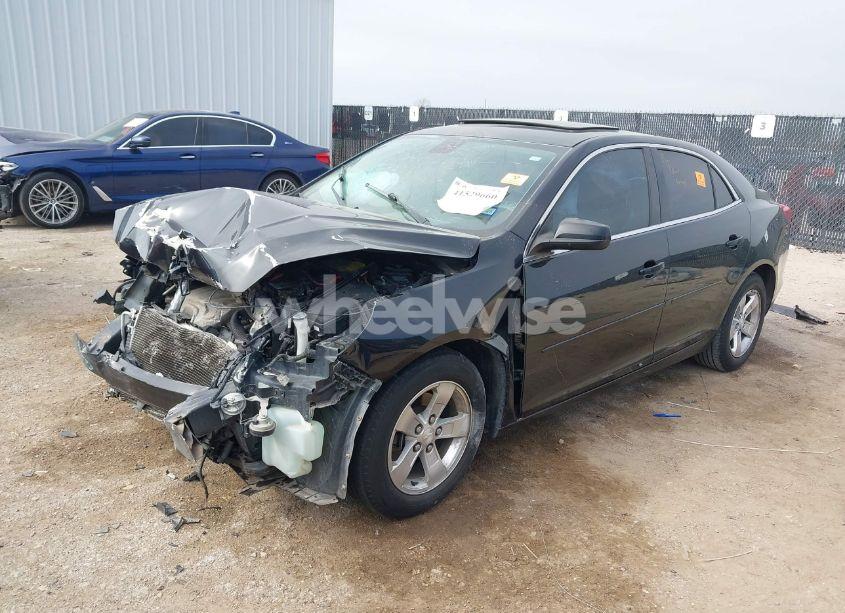 Photo 2 of 2014 Chevrolet Malibu 1LS (VIN 1G11B5SL3EF236822)