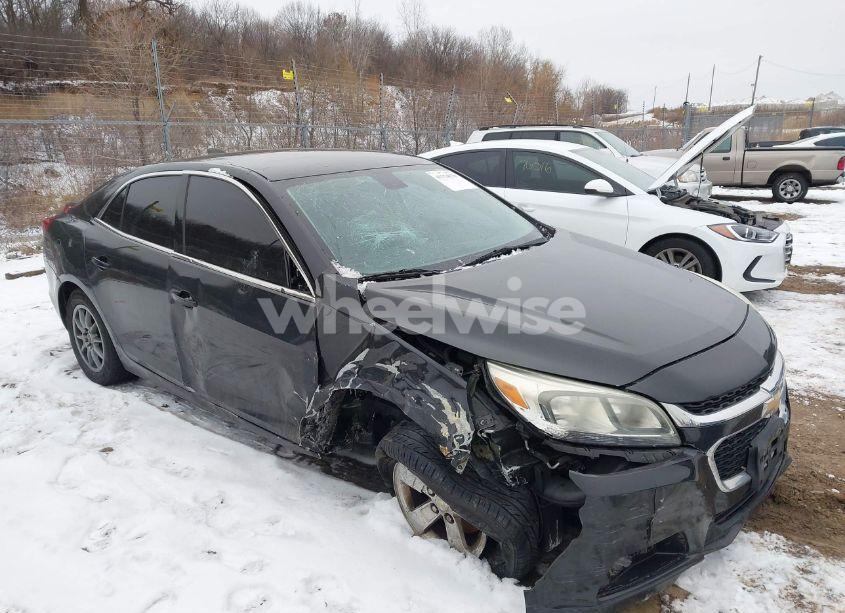 2015 Chevrolet Malibu LS (VIN 1G11B5SL3FF108033) main photo