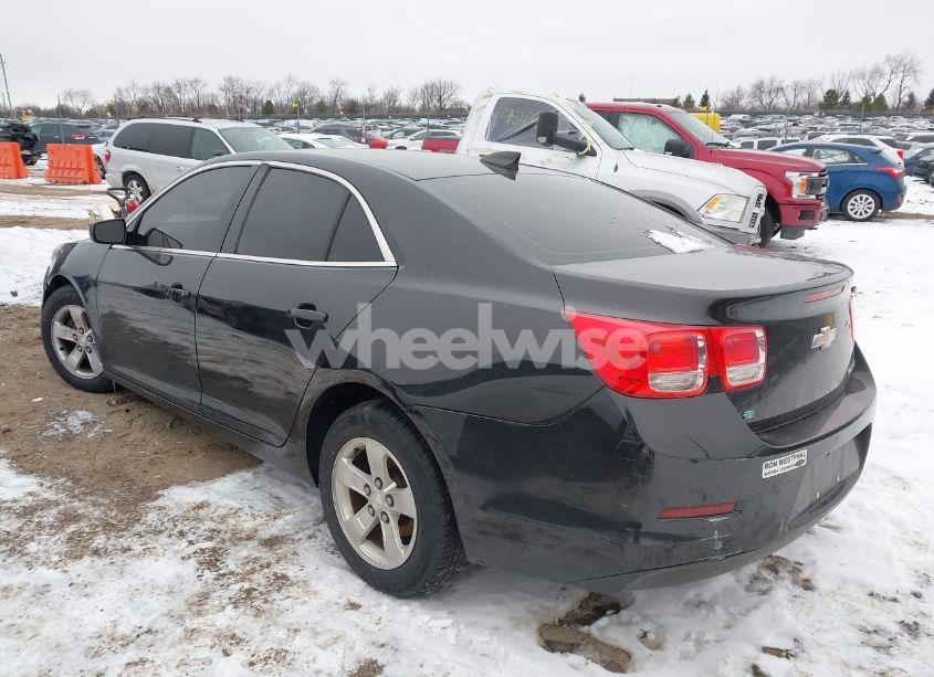 Photo 3 of 2015 Chevrolet Malibu LS (VIN 1G11B5SL3FF108033)