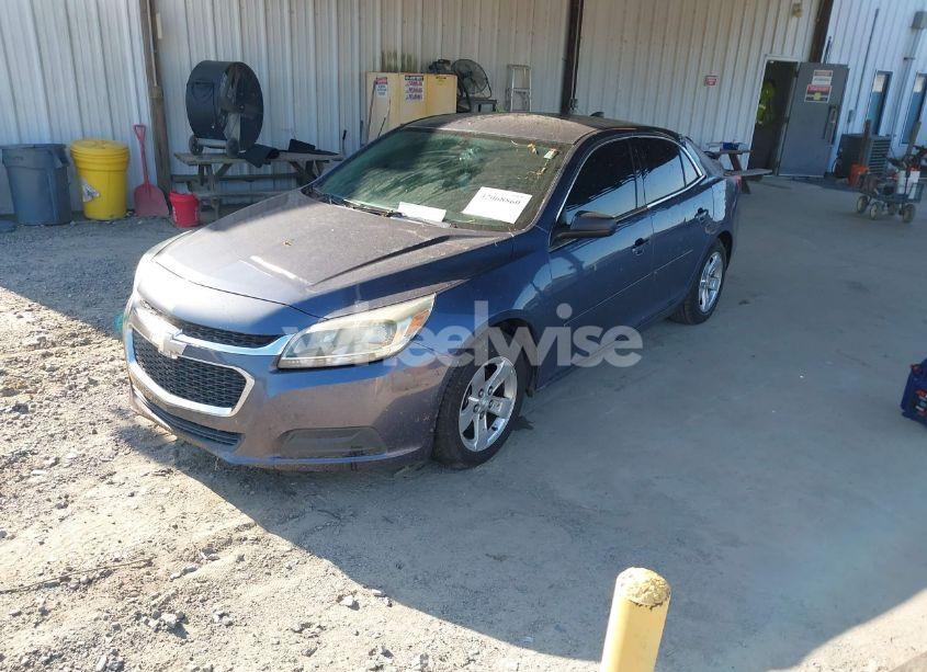 Photo 2 of 2015 Chevrolet Malibu LS (VIN 1G11B5SL3FF118058)