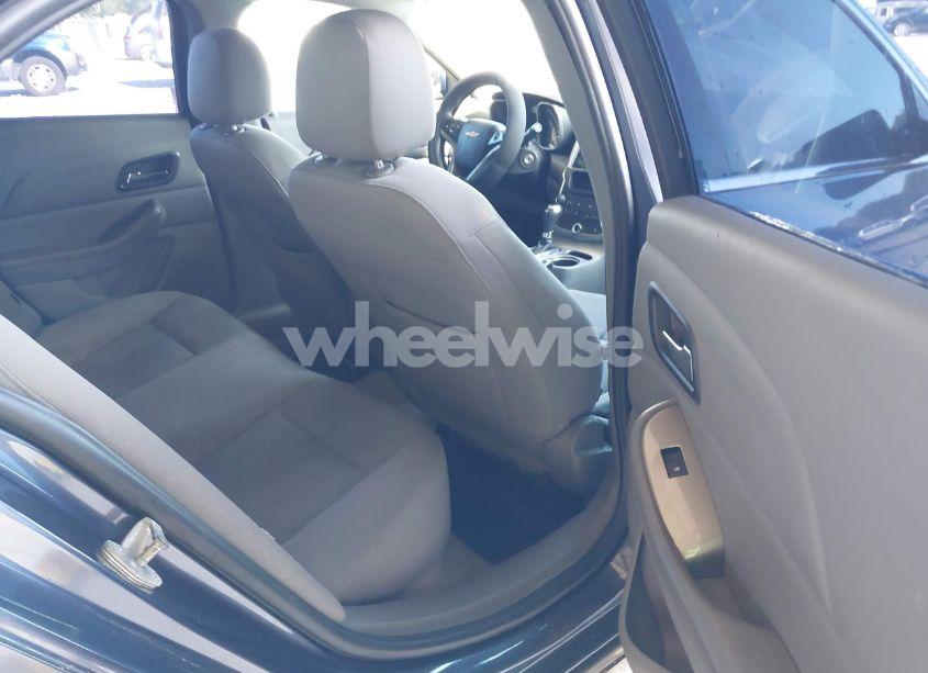 Photo 8 of 2015 Chevrolet Malibu LS (VIN 1G11B5SL3FF118058)
