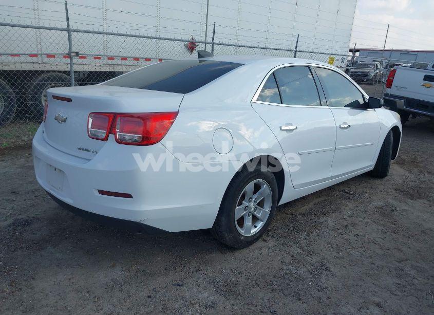 Photo 4 of 2015 Chevrolet Malibu LS (VIN 1G11B5SL3FF181144)