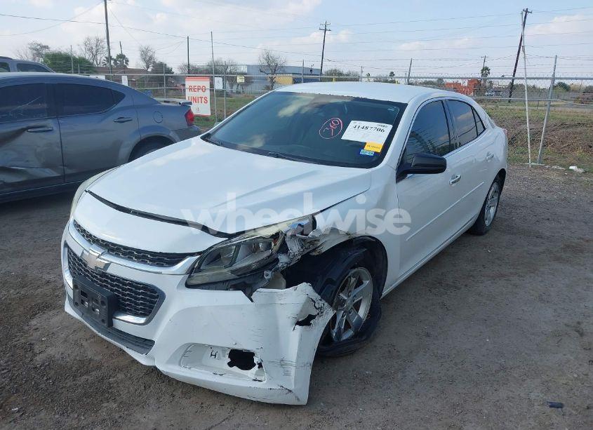 Photo 6 of 2015 Chevrolet Malibu LS (VIN 1G11B5SL3FF181144)