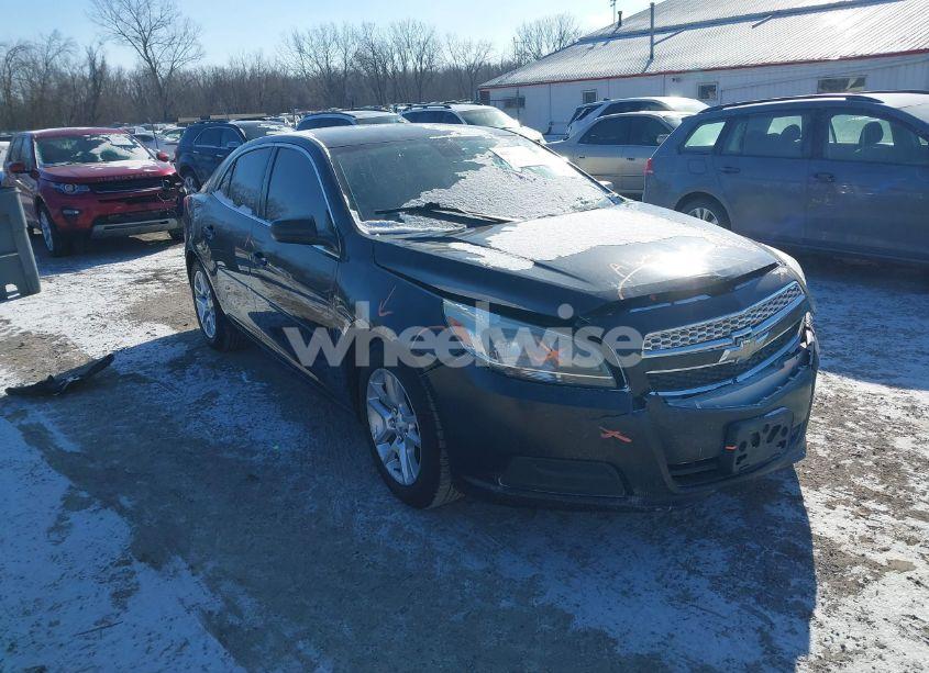 2015 Chevrolet Malibu LS (VIN 1G11B5SL3FF188532) main photo