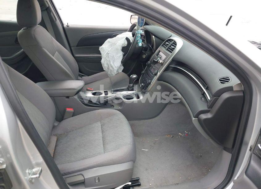Photo 5 of 2015 Chevrolet Malibu LS (VIN 1G11B5SL3FF238670)