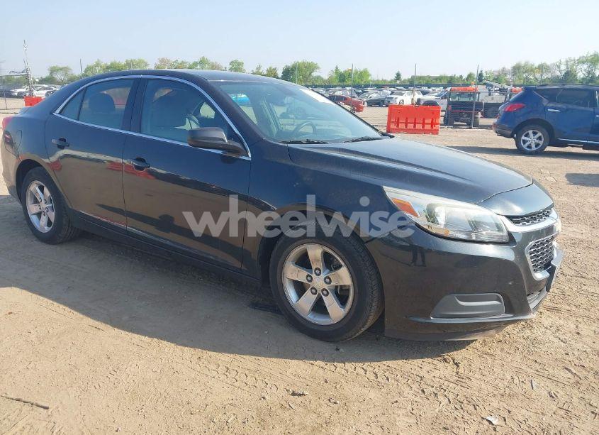 2015 Chevrolet Malibu LS (VIN 1G11B5SL3FF335030) main photo