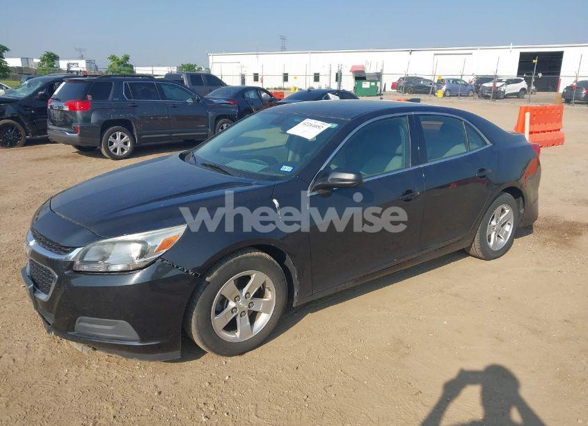 Photo 2 of 2015 Chevrolet Malibu LS (VIN 1G11B5SL3FF335030)