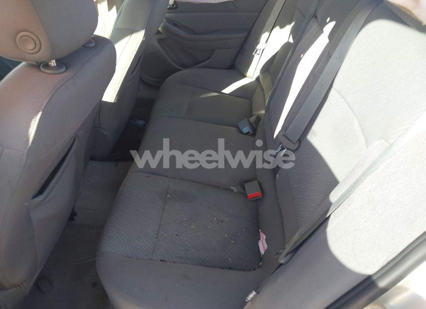 Photo 8 of 2014 Chevrolet Malibu 1LS (VIN 1G11B5SL4EF139919)