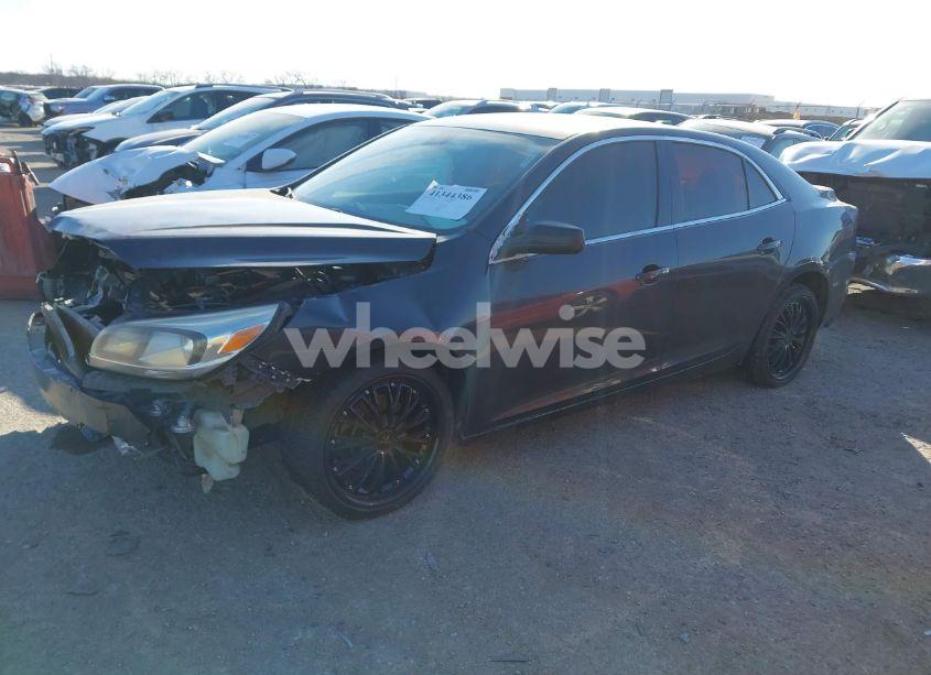 Photo 2 of 2014 Chevrolet Malibu 1LS (VIN 1G11B5SL4EF273930)