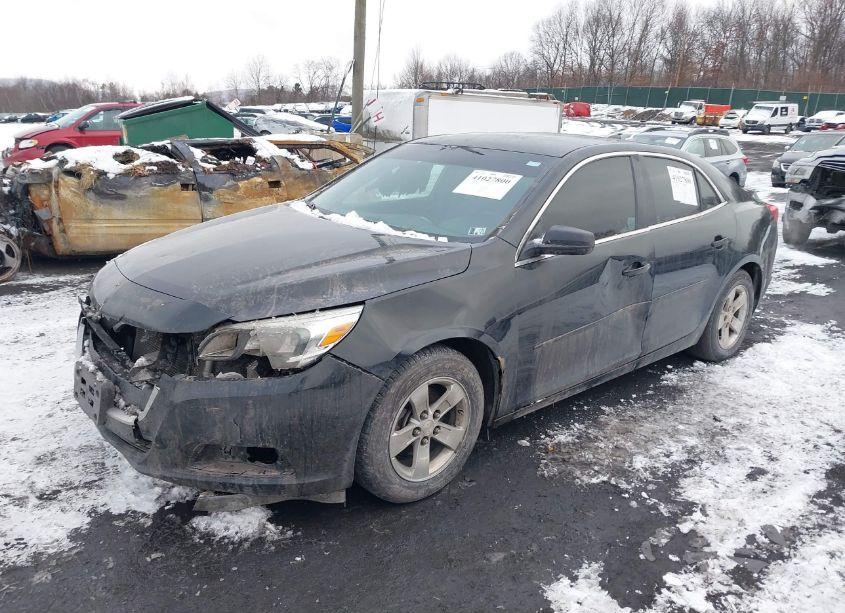 Photo 2 of 2015 Chevrolet Malibu LS (VIN 1G11B5SL4FF116187)