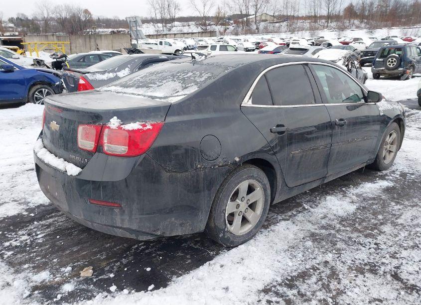 Photo 4 of 2015 Chevrolet Malibu LS (VIN 1G11B5SL4FF116187)