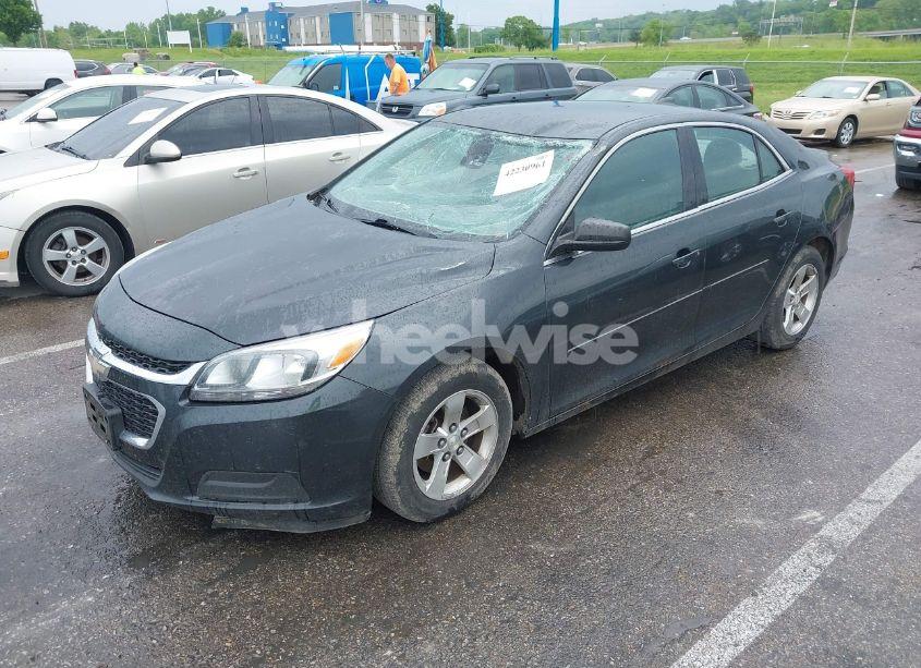 Photo 2 of 2015 Chevrolet Malibu LS (VIN 1G11B5SL4FF143485)