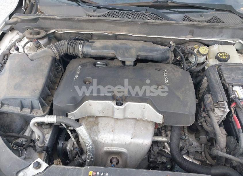 Photo 10 of 2015 Chevrolet Malibu LS (VIN 1G11B5SL4FF200462)