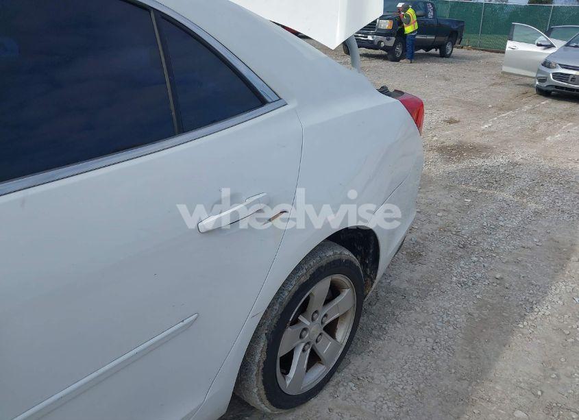 Photo 18 of 2015 Chevrolet Malibu LS (VIN 1G11B5SL4FF200462)