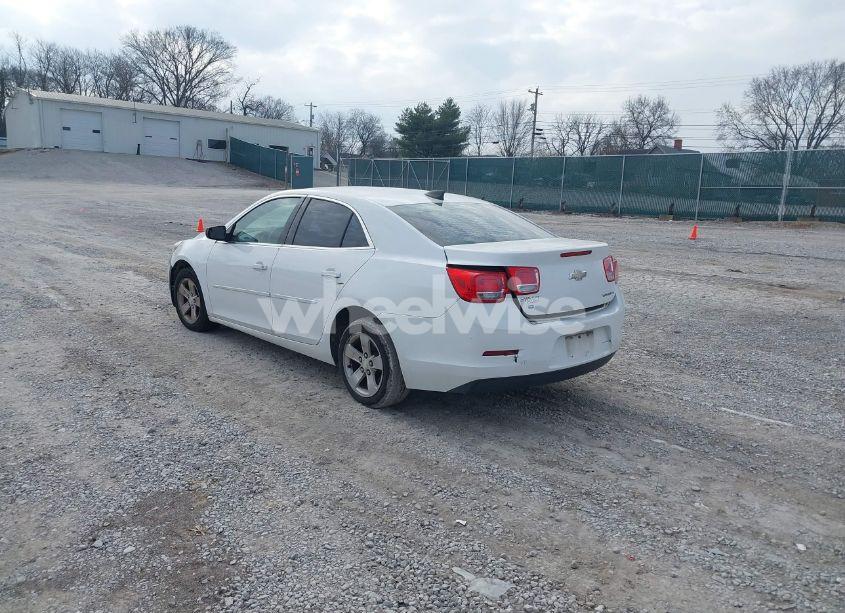 Photo 3 of 2015 Chevrolet Malibu LS (VIN 1G11B5SL4FF200462)