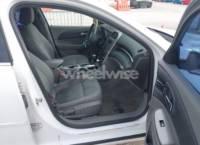 Photo 5 of 2015 Chevrolet Malibu LS (VIN 1G11B5SL4FF200462)