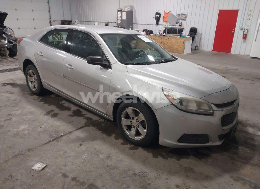 2015 Chevrolet Malibu LS (VIN 1G11B5SL4FF217391) main photo