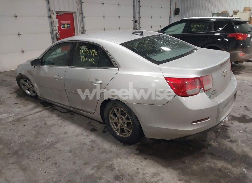 Photo 3 of 2015 Chevrolet Malibu LS (VIN 1G11B5SL4FF217391)