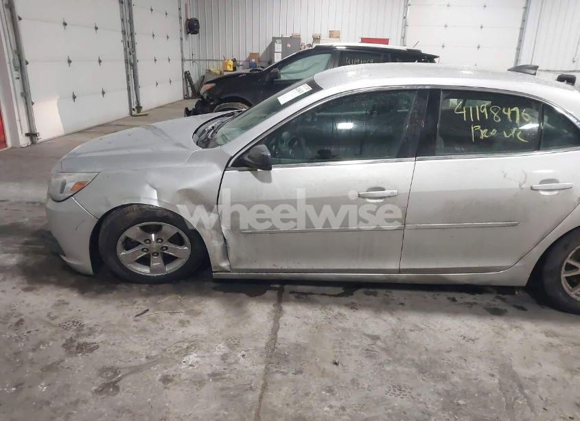 Photo 6 of 2015 Chevrolet Malibu LS (VIN 1G11B5SL4FF217391)